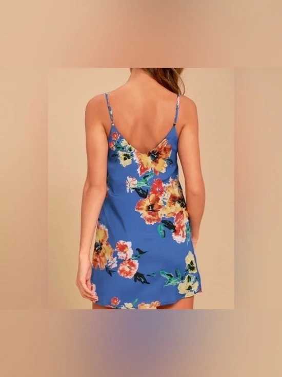 Lulus Women’s Twin Island Royal Blue Floral Print V-neck Shift Dress Size Medium - Picture 2 of 10